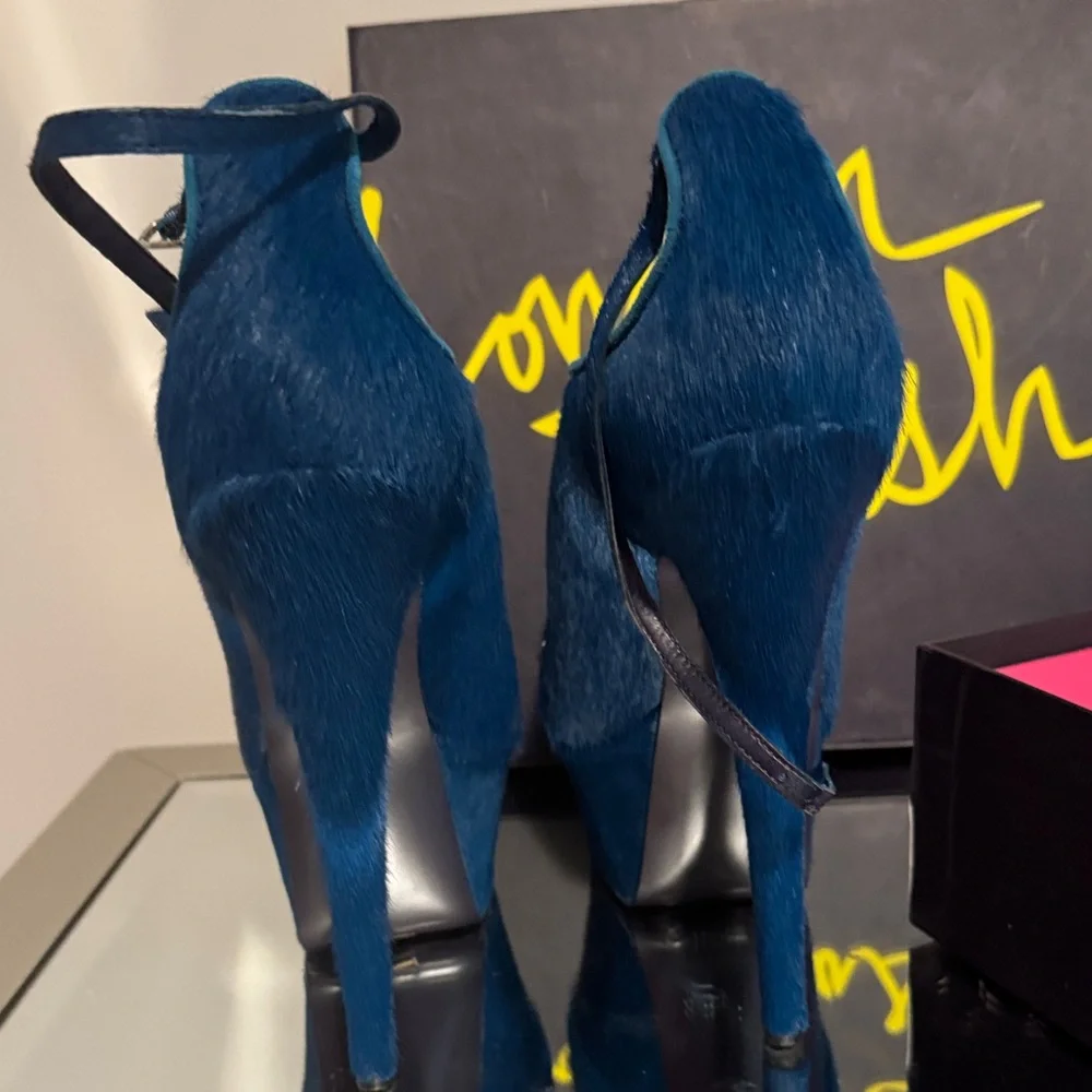 London Trash Blue Platform Heel Pumps